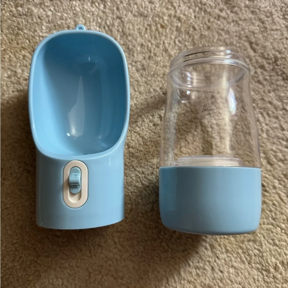 NWT Portable Blue Pet Water Bottle / Collapsible Travel Water Bowl / Bag Holder